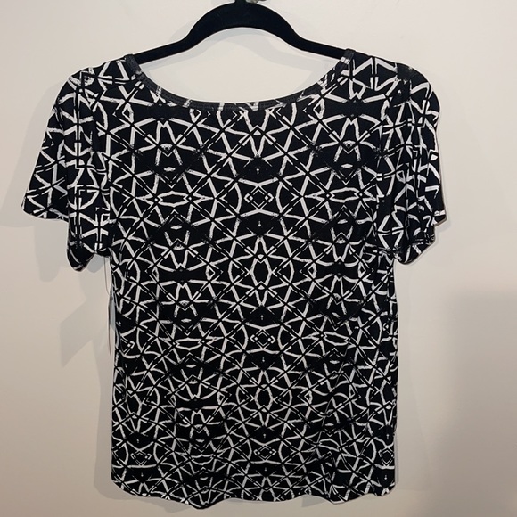 Lularoe Classic T top size small. - Picture 2 of 3